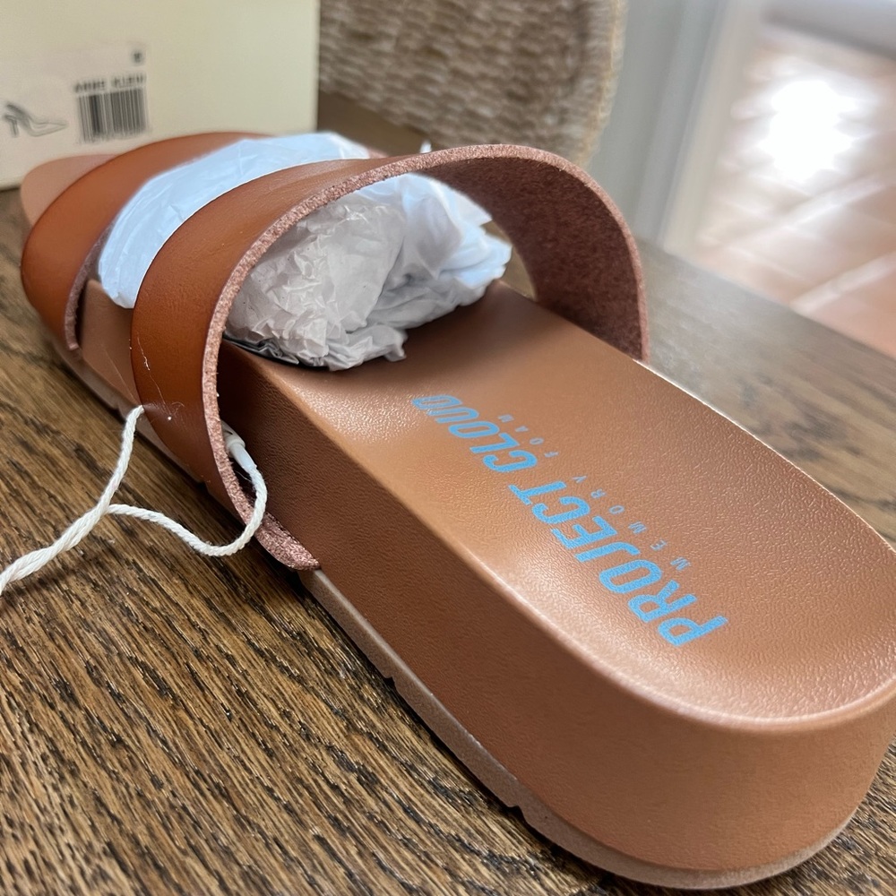 Project Cloud Women's Tan Sandals - Picture 2 of 5